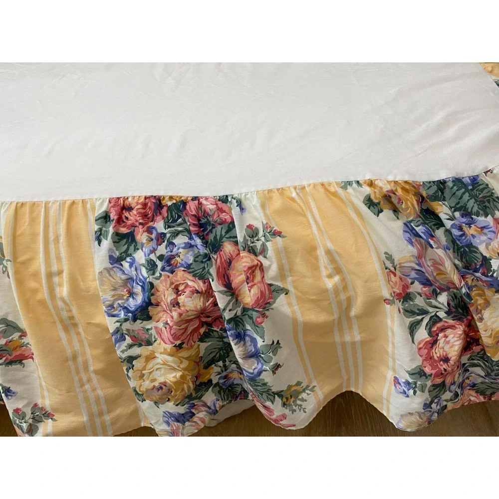 Vtg‎ Twin Bedskirt Floral Shabby Cottage Farmhouse Yellow Stripes Roses Peony